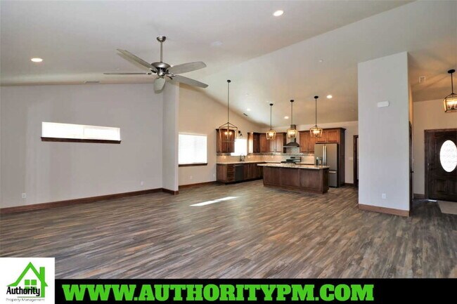 Building Photo - 3071 Bedrock Ln