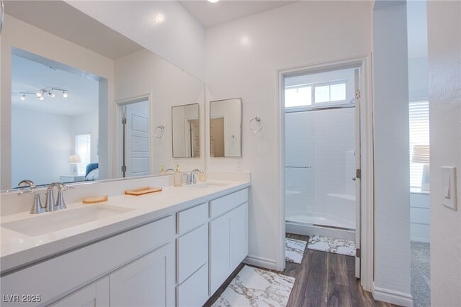 Building Photo - 226 Callen Falls Ave