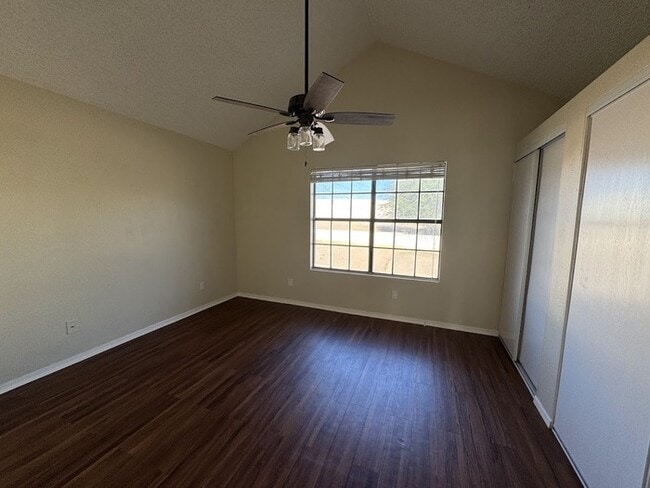 Building Photo - 2br Chandler condo in Daybreak