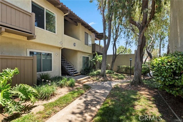 Building Photo - 1345 Cabrillo Park Dr