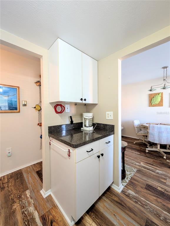 Building Photo - 2328 Canal Dr