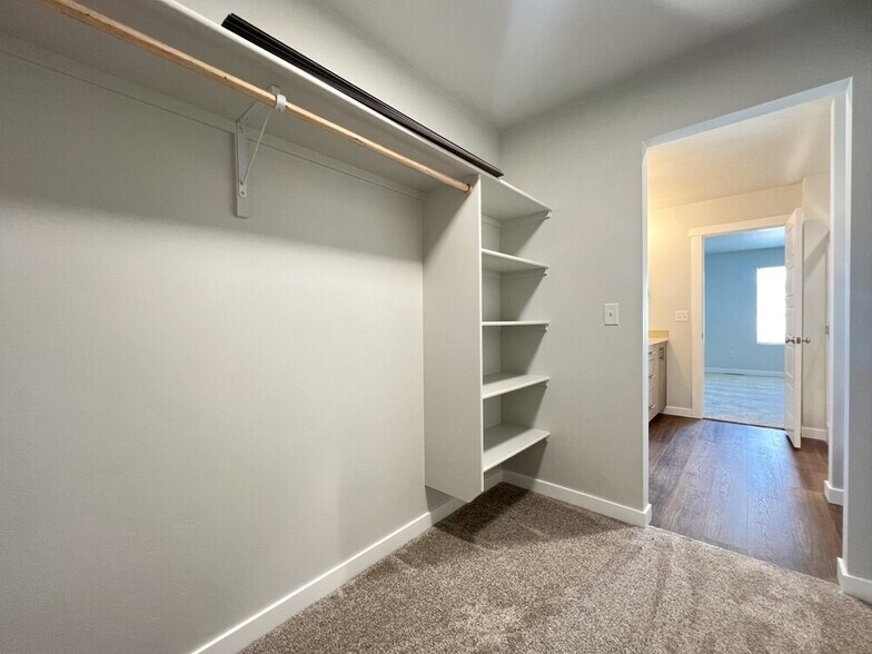 Building Photo - 3089 E Mossy Creek Dr