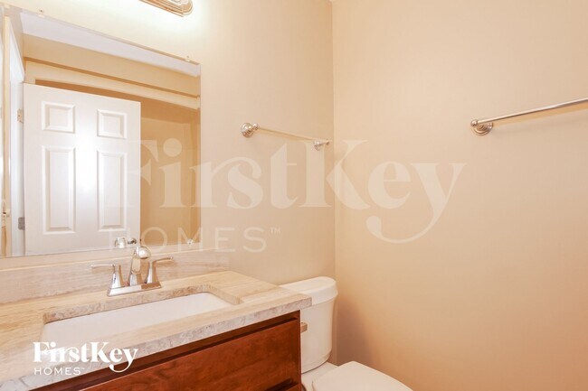 Building Photo - 130 Kevin Ln