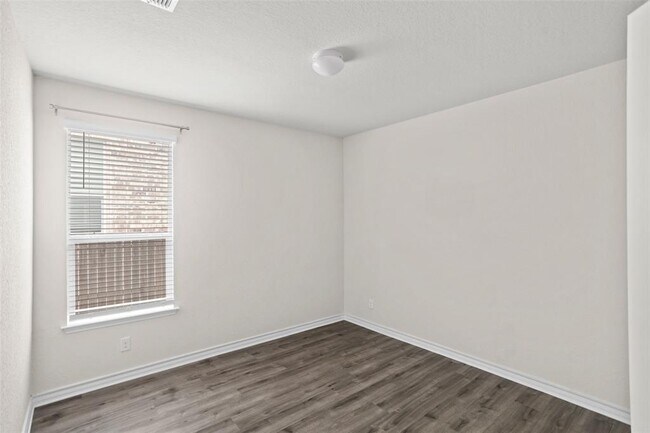 Building Photo - 3409 Copper Acres