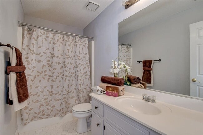 Building Photo - 787 Springbrook Cir