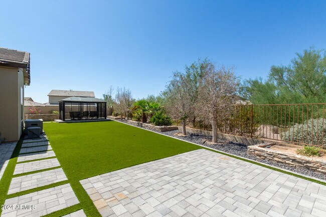 Building Photo - 18030 N 66th Pl