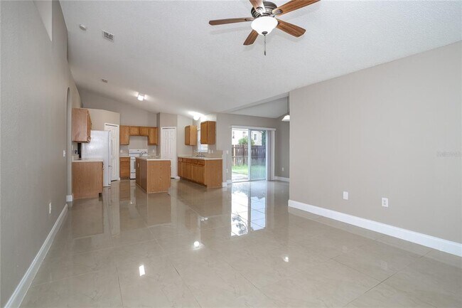 Building Photo - 1118 Chesterfield Ct