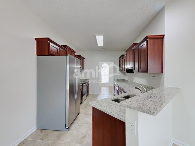 Building Photo - 5634 Broadway Dr W