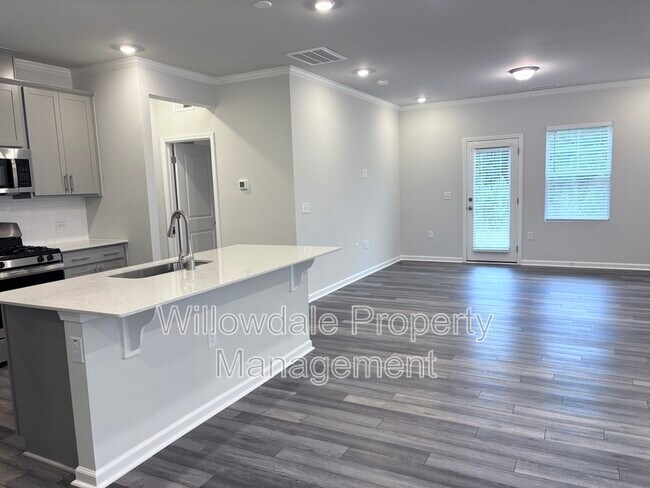 Building Photo - 913 Aspen Pointe Trl