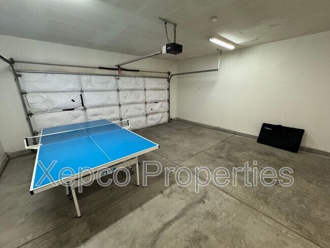 Building Photo - 80746 Diamondback Trail
