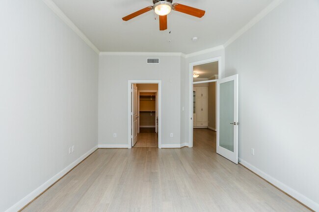 Building Photo - 300 St Joseph Pkwy