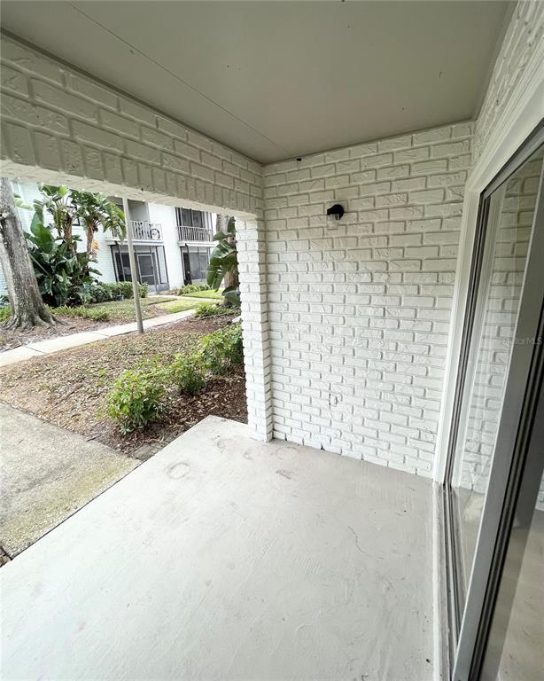 Building Photo - 2884 Plaza Terrace Dr
