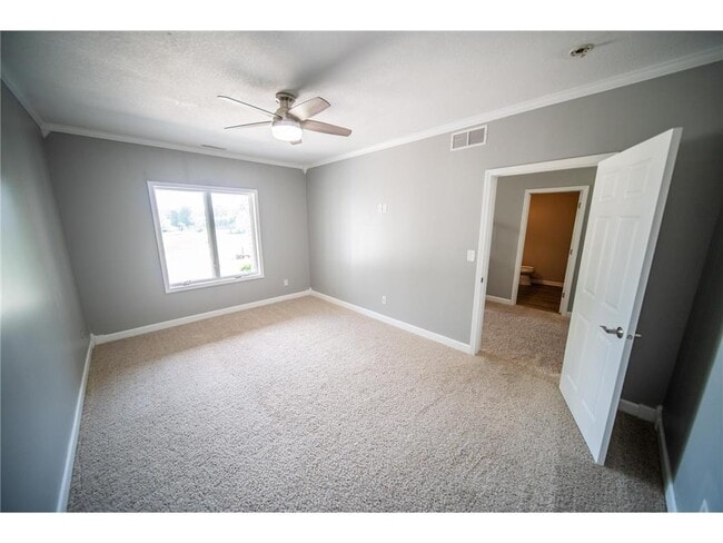 Building Photo - 5182 Southern Ridge Ln SW