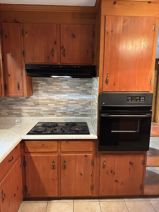 Building Photo - 2835 Anderson Hwy