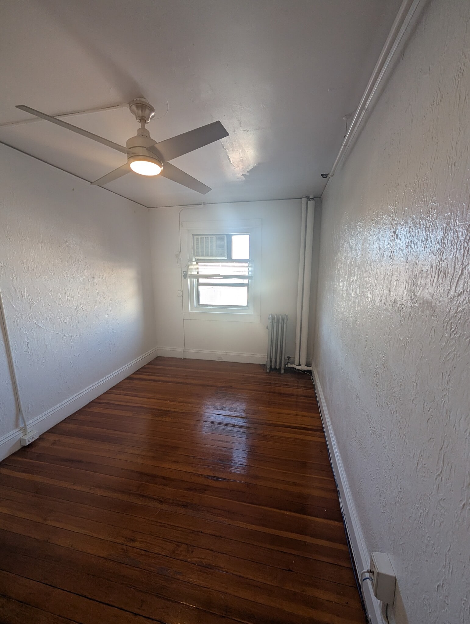 Building Photo - 103 Hemenway St