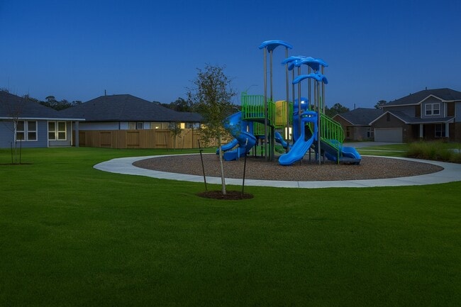 Building Photo - 707 Thicket Bluff Dr