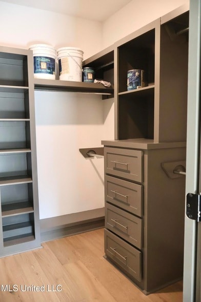 Building Photo - 317 Willow Wy