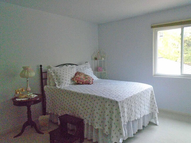 Building Photo - 2547 Meade Ct