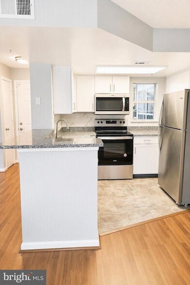Building Photo - 15619 Easthaven Ct
