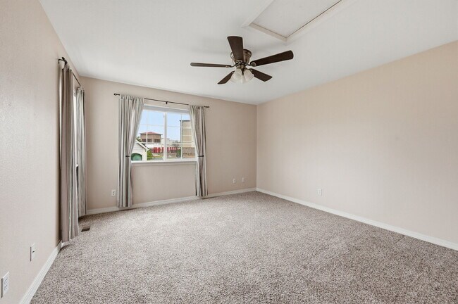 Building Photo - $2,260.95 - 2 Bed, 2 Bath Condo in Parker with In Unit Laundry and Central AC!