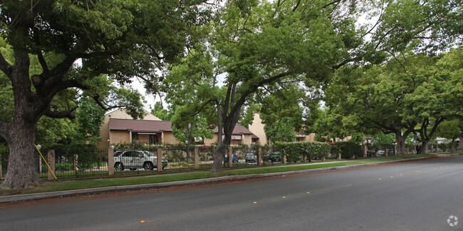 Building Photo - Emerson Village
