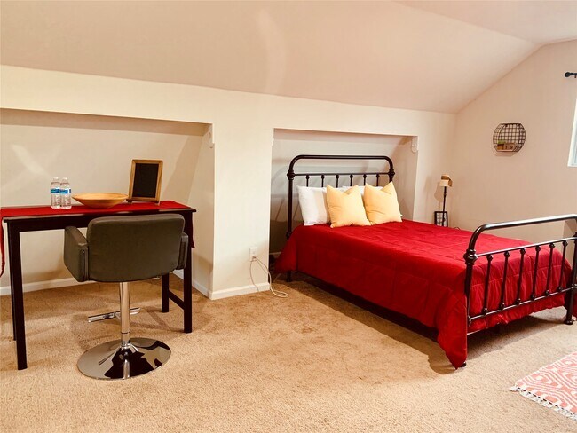 Building Photo - 3405 Kleberg Ct