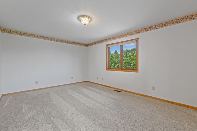 Building Photo - 1132 Enchantment Rd