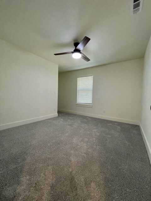Building Photo - 1 Inchcape Ln