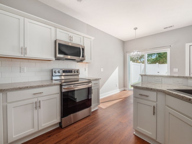 Building Photo - 101 Glenridge Dr