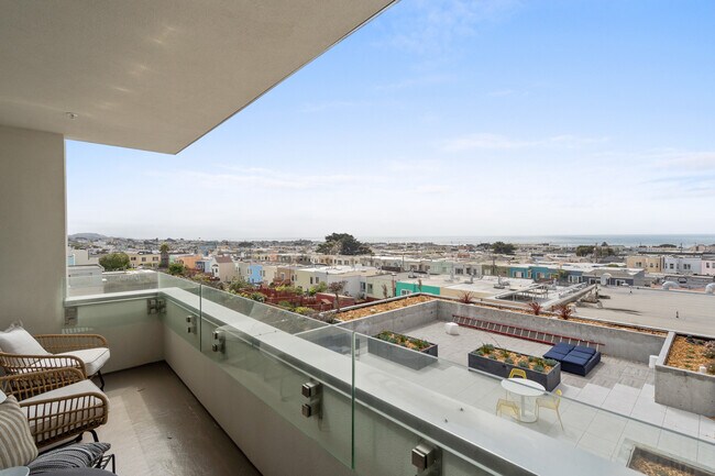Building Photo - 3701 Noriega St