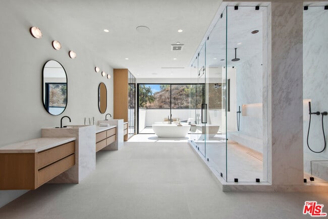 Building Photo - 5340 Whitman Rd