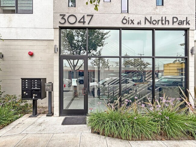 Building Photo - Modern 2BD/2BA Condo in North Park W/ High...
