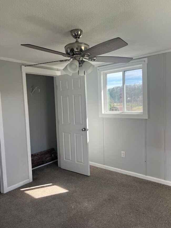 Building Photo - 2bed Rural Mobile Home