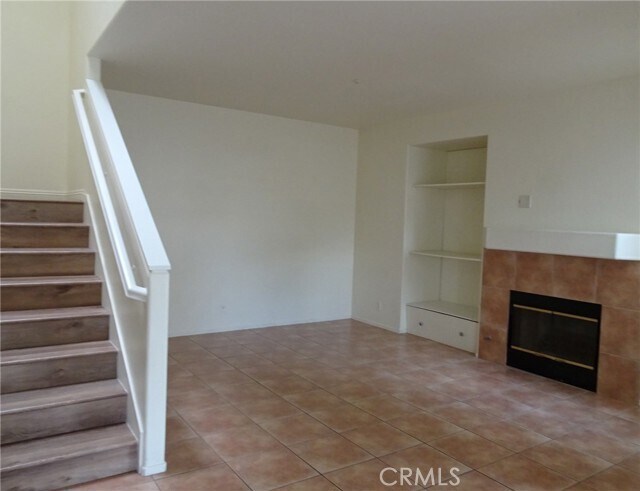 Building Photo - 406 N Kenwood