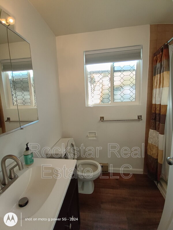 Building Photo - 3512 E 32nd Ave