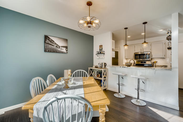 Dining Room - 1906 S Balsam St