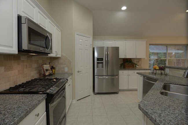 Building Photo - 67 N Veranda Ridge Dr