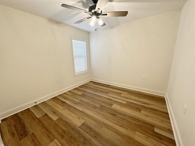 Building Photo - 4275 Ginger Trail