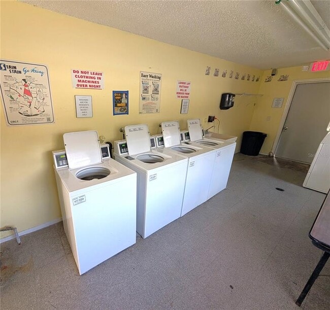 Building Photo - 5521 Bay Blvd