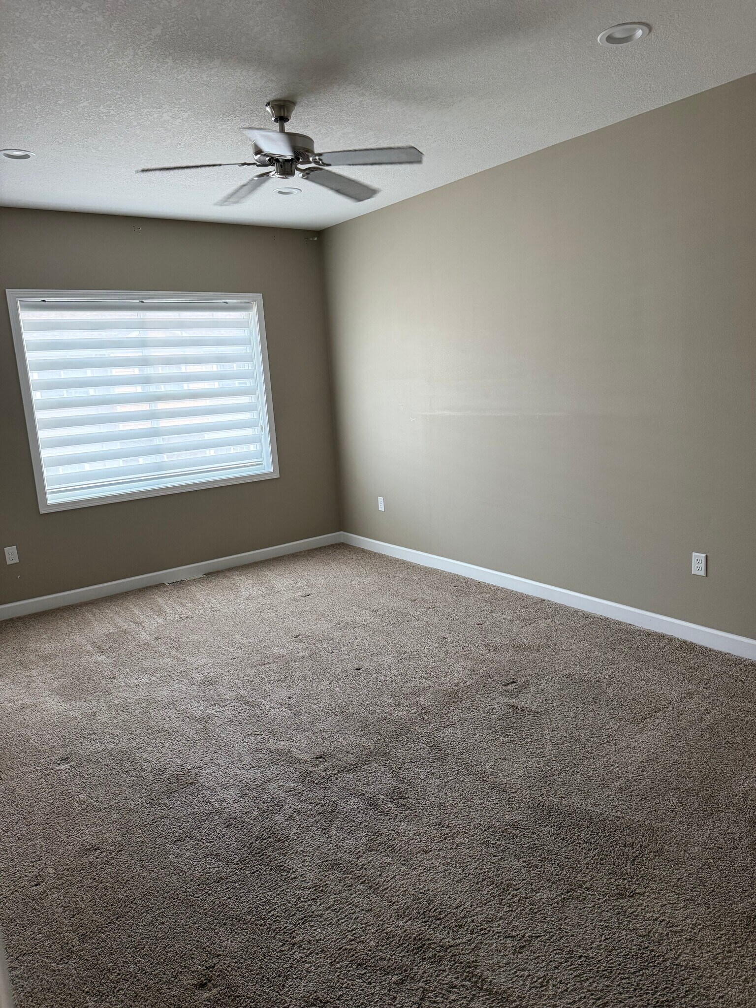 Building Photo - 3037 Bluestem Trl