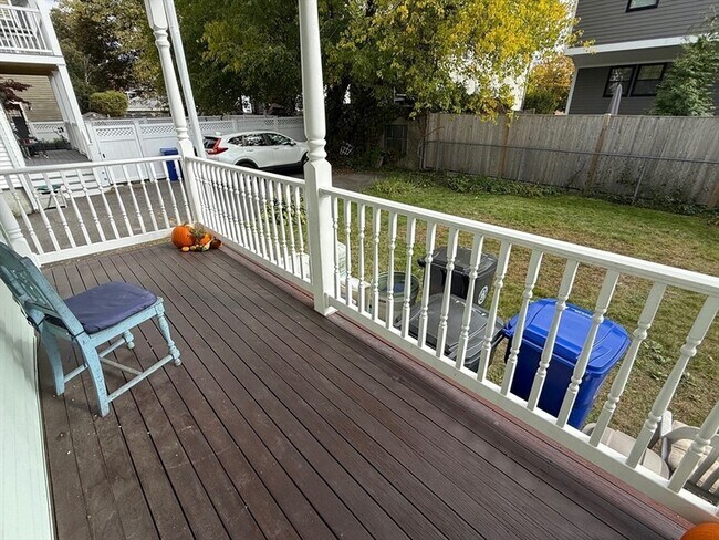 Building Photo - 63 Park St