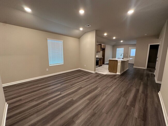 Building Photo - First Month Free!!