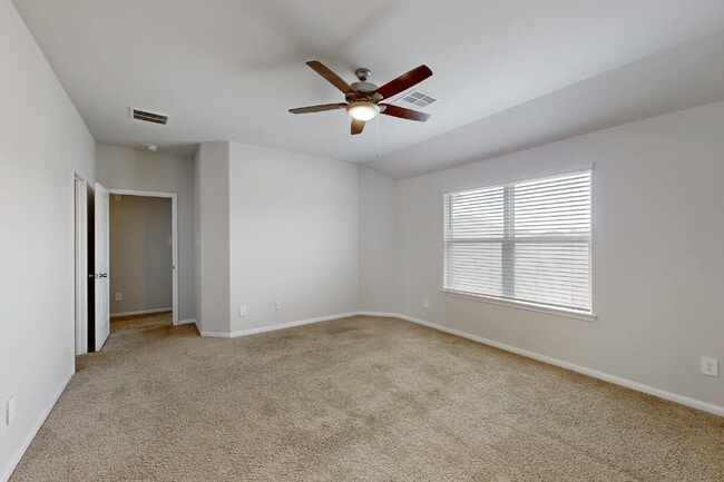 Building Photo - 968 Rice Dr