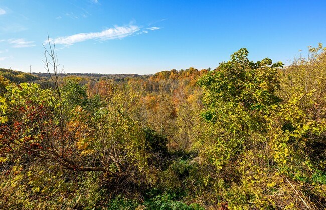 Building Photo - 18875 Riversouth Terrace