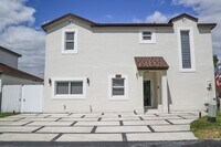 Building Photo - 9035 SW 148th Ct