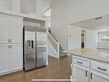 Building Photo - 3 bedrooms + loft (office space or extra bedroom), 2.5 bath home, 1896 square feet home lays quie...