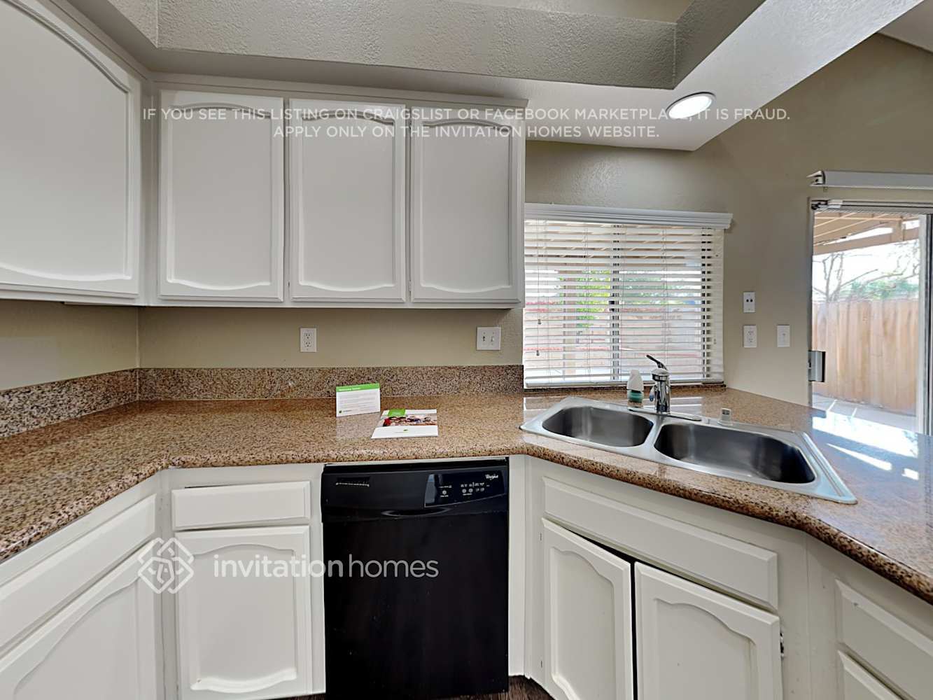 Building Photo - 681 N Driftwood Ave