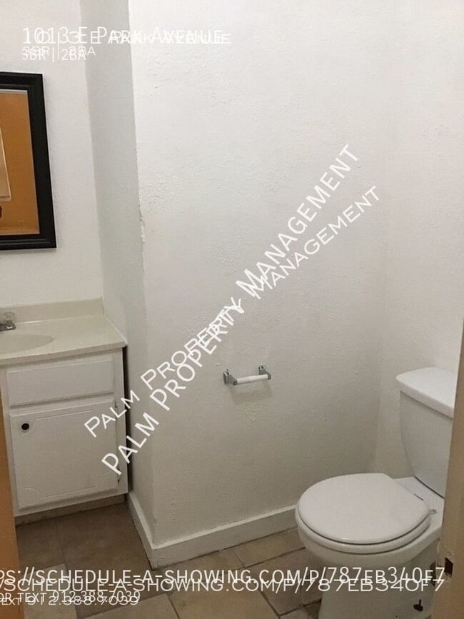 Building Photo - 1013 E Park Ave