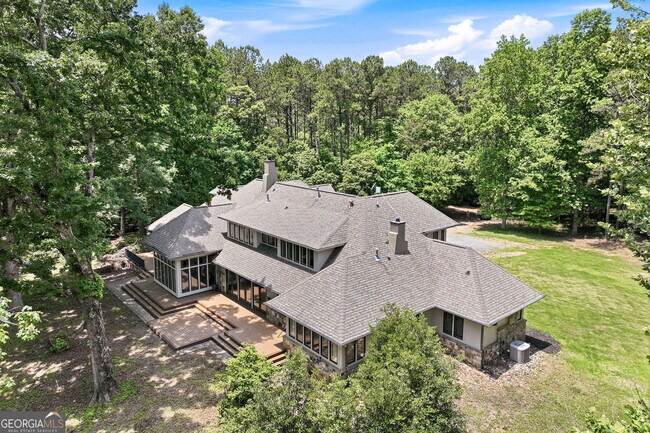 Building Photo - 3735 Smithtown Rd