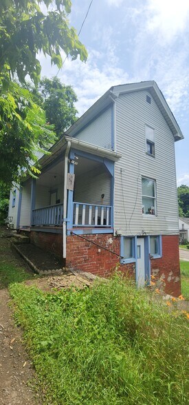 Building Photo - 809 Bradshaw Ave